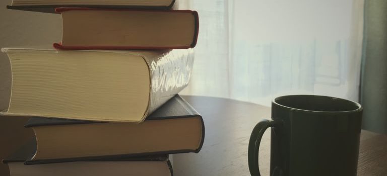 交通事故と家計急変から学生を救う奨学金支援の実態と社会的役割 交通事故と家計急変から学生を救う奨学金支援の実態と社会的役割
